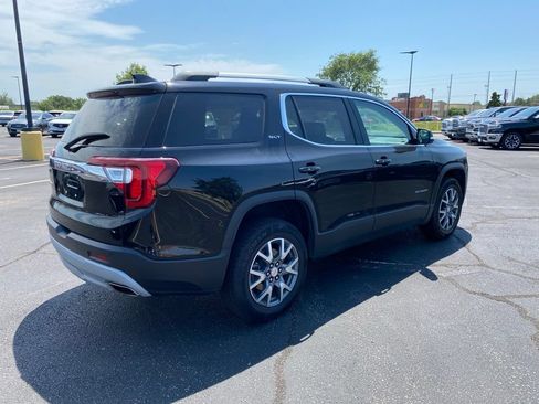 Used 2023 GMC Acadia SLT FWD image 6
