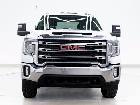 Used 2022 GMC Sierra 2500 SLE w/ SLE Convenience Package AWD/4WD image 2