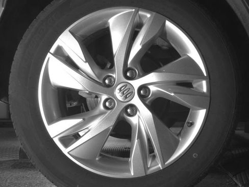 Used 2024 Buick Encore GX Preferred FWD image 13