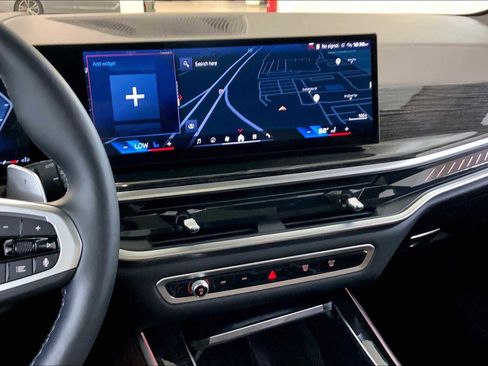 Used 2025 BMW X5 M60i image 6