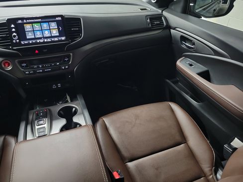 Certified 2025 Honda Ridgeline RTL image 14