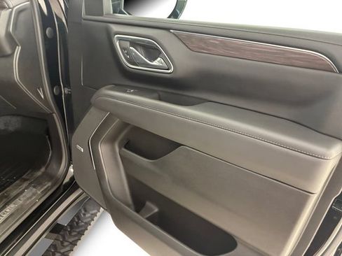 Certified 2023 Chevrolet Suburban Z71 AWD/4WD image 15