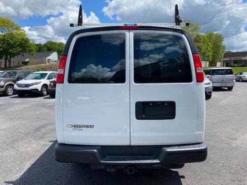 Used 2019 Chevrolet Express 2500 Extended w/ Driver Convenience Package RWD image 6