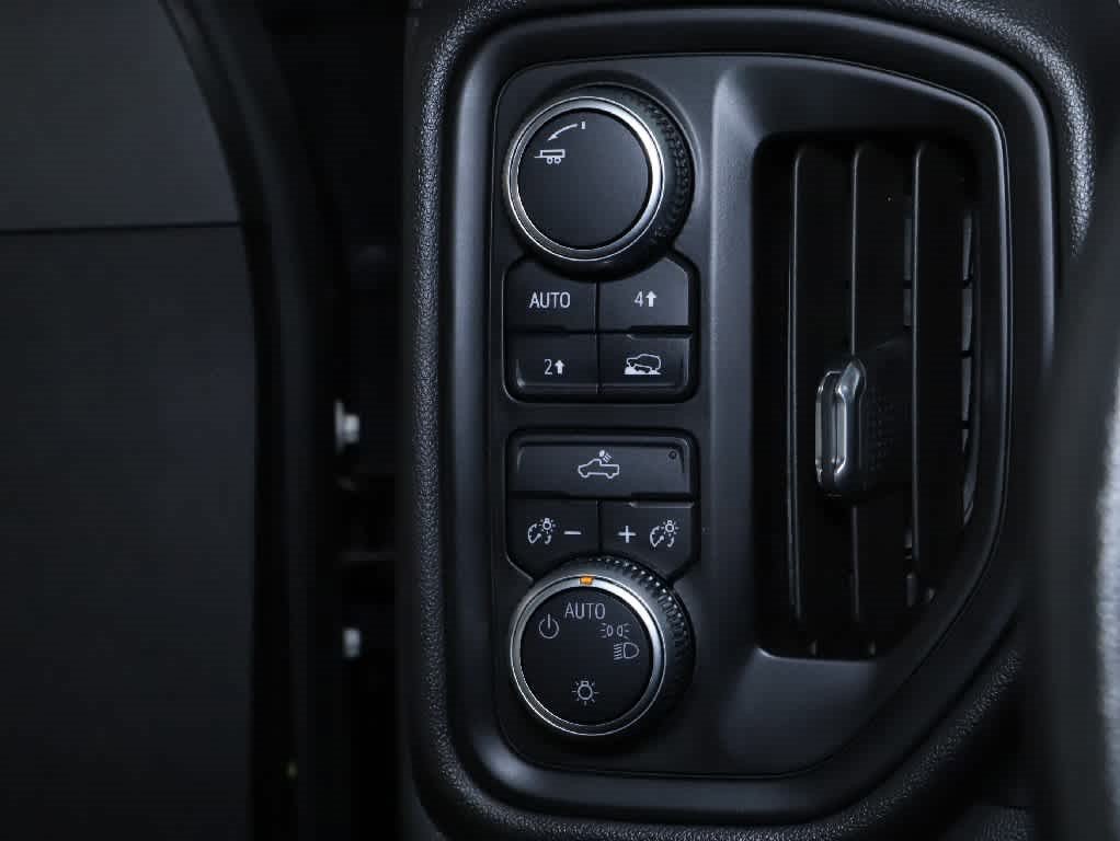 Used 2019 GMC Sierra 1500 4x4 Crew Cab w/ Convenience Package image 24