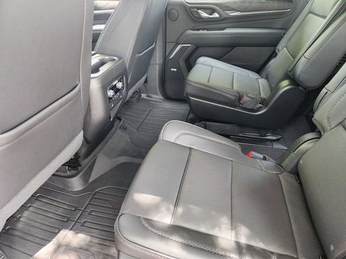 Used 2024 GMC Yukon Denali AWD/4WD image 30
