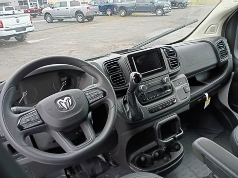Used 2025 RAM ProMaster 2500 w/ Safety Group FWD image 14