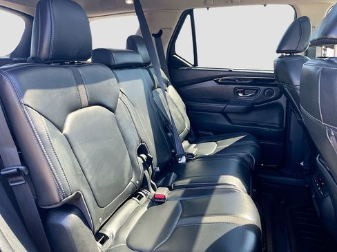 Used 2024 Honda Pilot Touring image 30