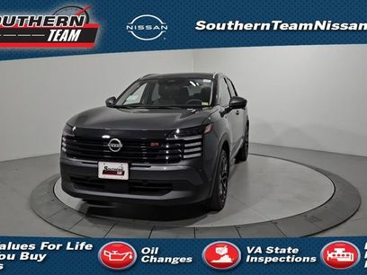 New 2025 Nissan Kicks SR