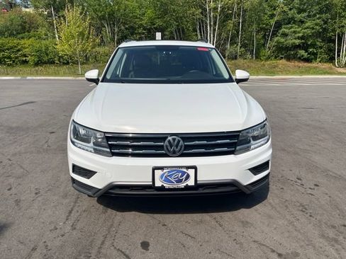 Used 2021 Volkswagen Tiguan SE w/ Panoramic Sunroof Package AWD/4WD image 8