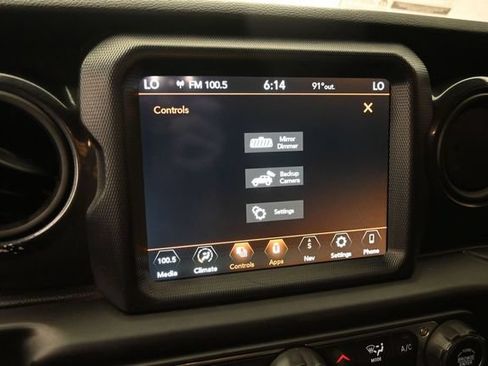 Used 2021 Jeep Wrangler Unlimited Sport AWD/4WD image 36