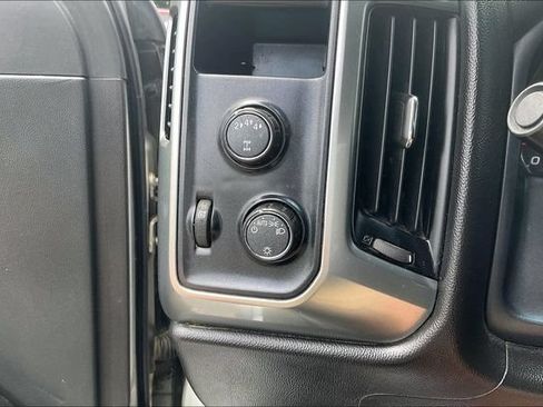 Used 2017 Chevrolet Silverado 2500 LT AWD/4WD image 15