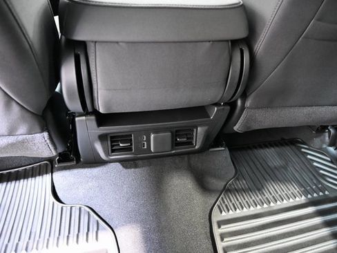 New 2026 GMC Sierra 1500 Elevation image 24