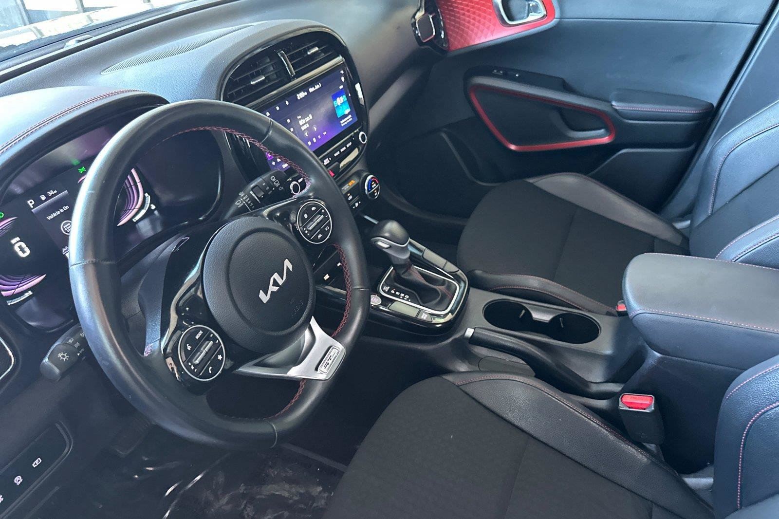 Used 2023 Kia Soul GT-Line FWD image 9