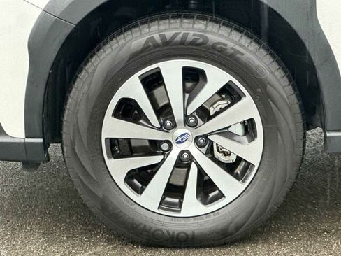 Used 2025 Subaru Outback Premium image 34