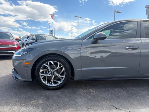 Used 2022 Hyundai Sonata SEL w/ Convenience Package FWD image 10