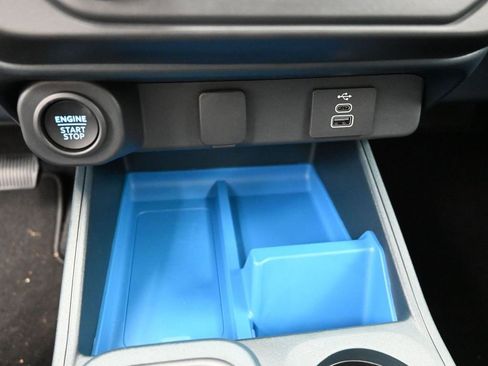 New 2025 Ford Maverick XLT w/ XLT Luxury Package image 28