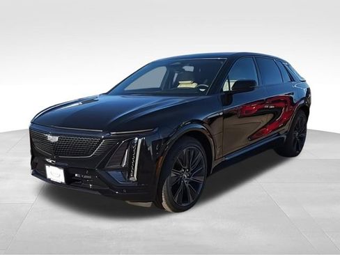 New 2026 Cadillac Lyriq Signature Sport w/ Nappa Leather Package AWD/4WD image 4