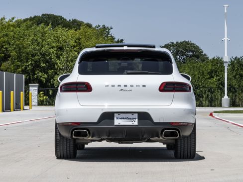 Used 2018 Porsche Macan AWD/4WD image 8