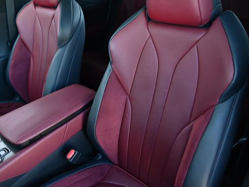 Used 2024 Lexus RX 500h F Sport image 10