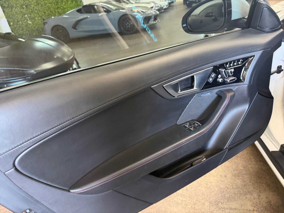 Used 2016 Jaguar F-TYPE S RWD image 11