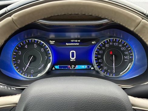 Used 2016 Chrysler 200 C w/ Premium Group image 32