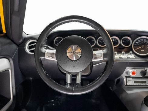 Used 2005 Ford GT image 44