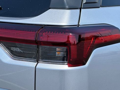 New 2026 Subaru Outback Touring XT AWD/4WD image 32