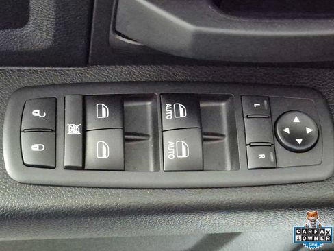 Used 2018 RAM 1500 Express w/ Express Value Package AWD/4WD image 16