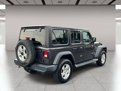 Used 2018 Jeep Wrangler Unlimited Sport S AWD/4WD image 3