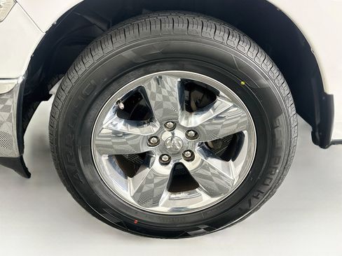 Used 2018 RAM 1500 Big Horn RWD image 11