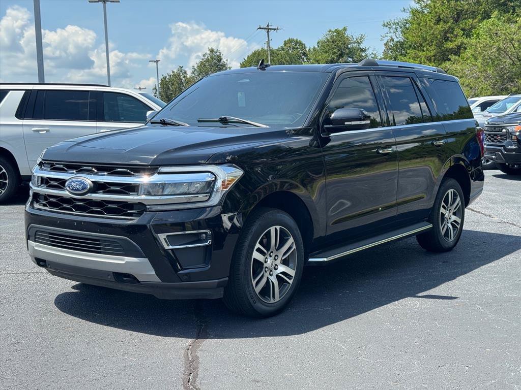 Used 2022 Ford Expedition Limited AWD/4WD image 7