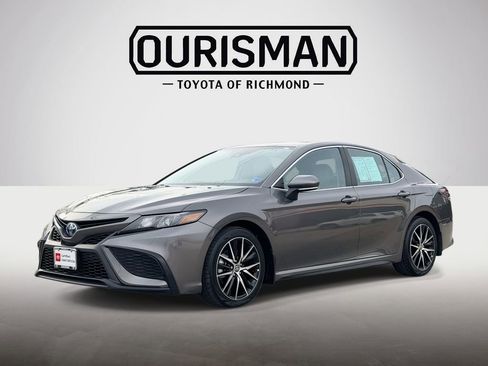 Certified 2024 Toyota Camry SE image 23