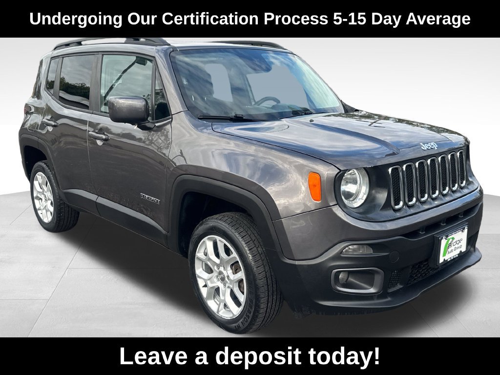 Used 2017 Jeep Renegade Latitude w/ Cold Weather Group AWD/4WD 360° Tour