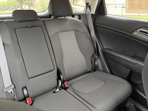Used 2025 Kia Sportage LX FWD image 37