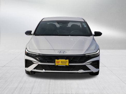 Certified 2025 Hyundai Elantra Sport image 2