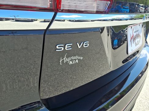 Used 2023 Volkswagen Atlas SE w/ Panoramic Sunroof Package AWD/4WD image 34
