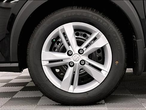 New 2025 Nissan Kicks Play S FWD image 11