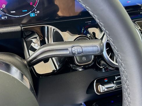 New 2025 Mercedes-Benz GLA 250 image 15