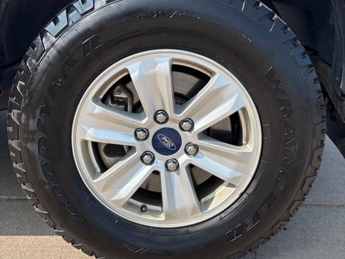 Used 2018 Ford F150 XLT AWD/4WD image 10
