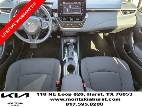 Used 2022 Toyota Corolla LE image 5