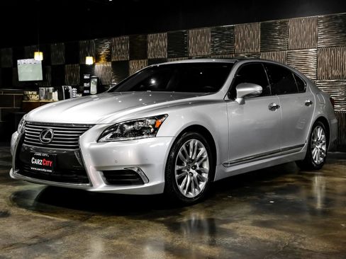 Used 2014 Lexus LS 460 w/ Comfort Package RWD image 7