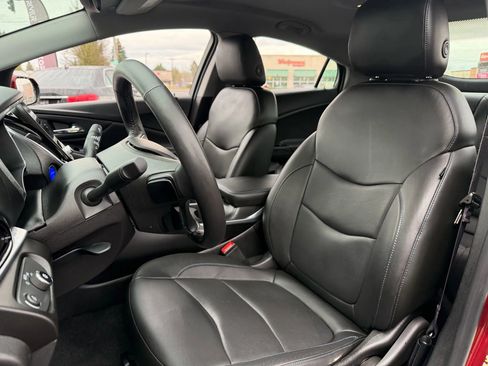 Used 2017 Chevrolet Volt Premier w/ Driver Confidence II Package image 15
