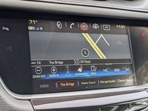 Used 2018 Cadillac XT5 Premium Luxury FWD image 25