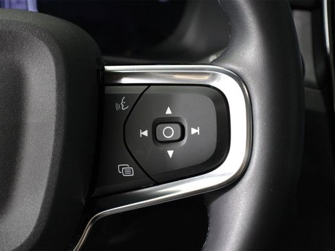 Certified 2023 Volvo C40 Recharge Core w/ Climate Package image 11