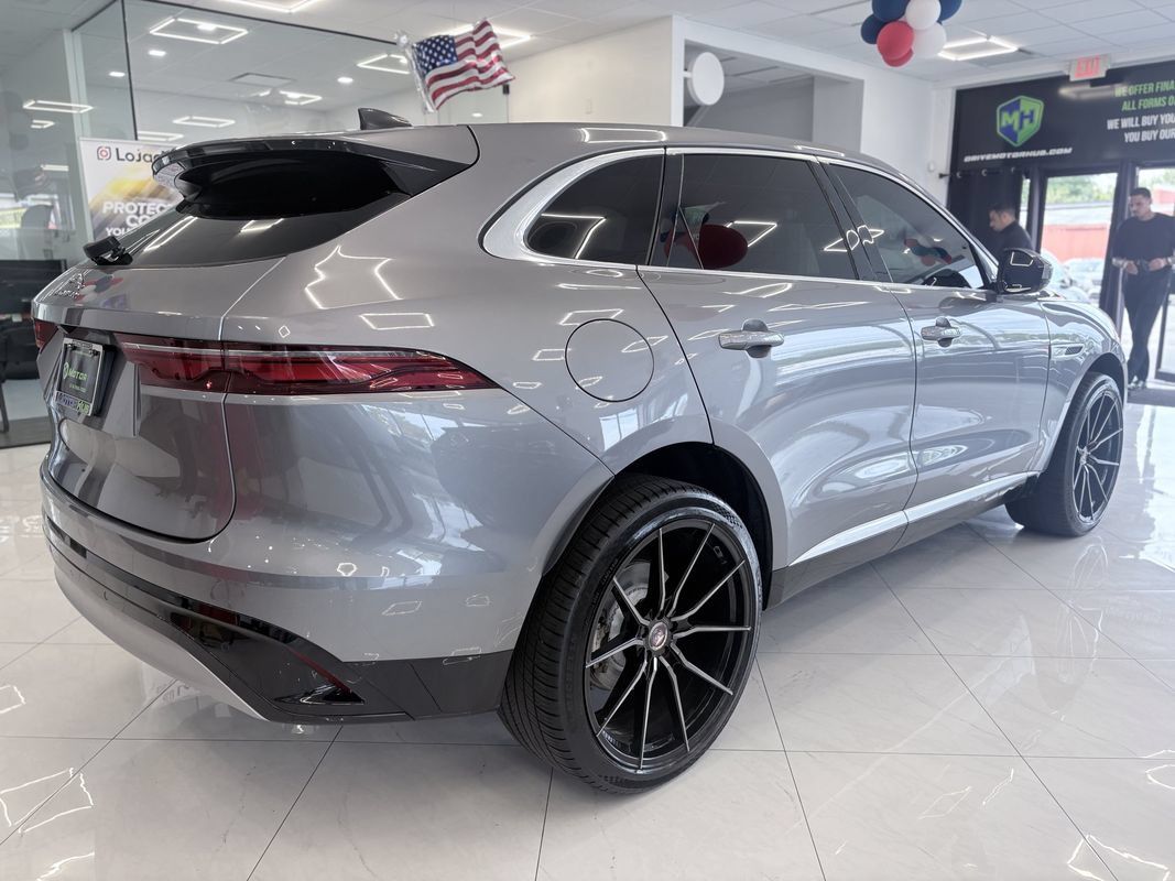 Used 2022 Jaguar F-PACE S AWD/4WD image 12