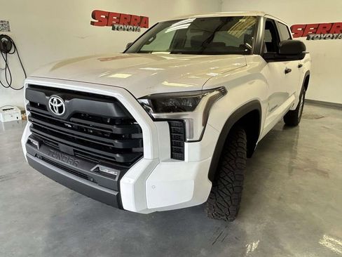 Used 2026 Toyota Tundra SR5 w/ SR5 Convenience Package AWD/4WD image 7