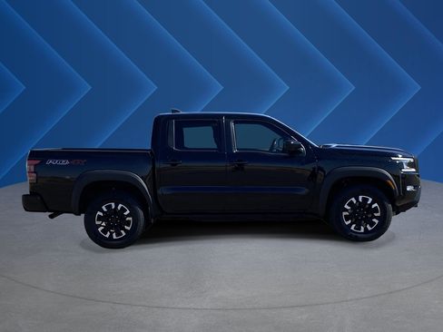 Used 2024 Nissan Frontier PRO-4X AWD/4WD image 2