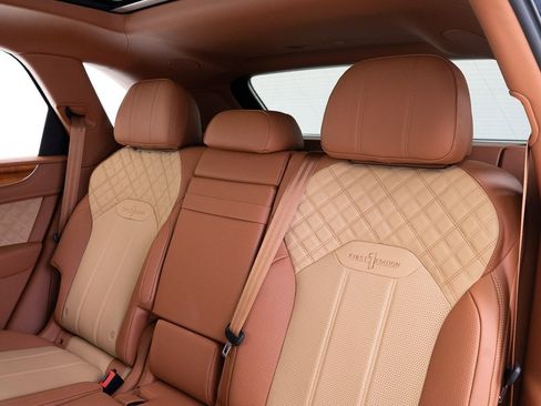 Certified 2021 Bentley Bentayga image 25