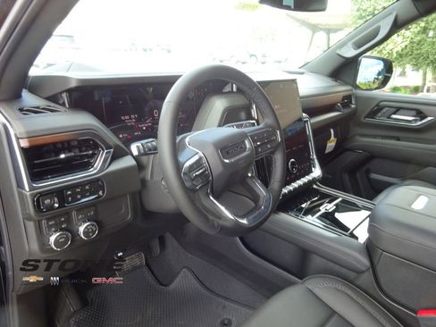 New 2026 GMC Yukon Denali AWD/4WD image 12