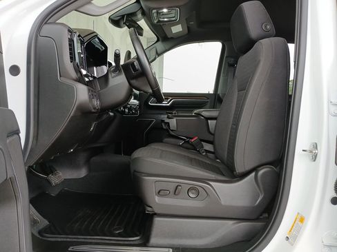 Certified 2025 Chevrolet Silverado 2500 LT w/ Convenience Package AWD/4WD image 20